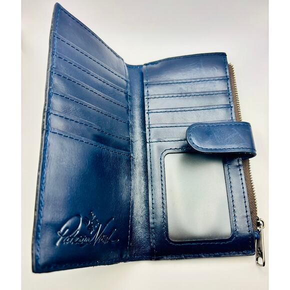Patricia Nash Nazari Wallet - Picture 2 of 5